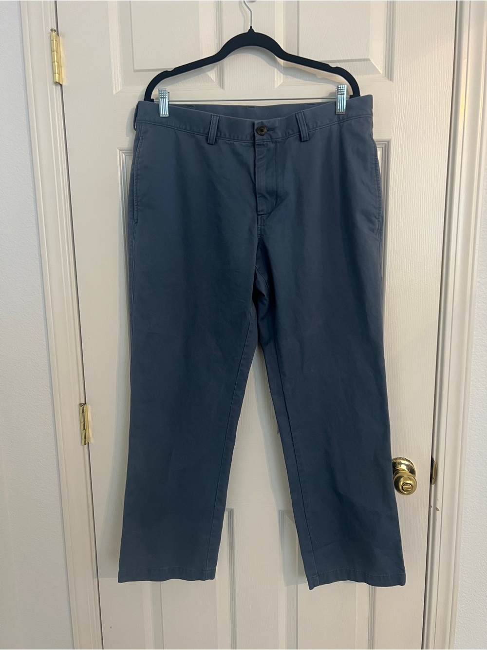 Haggar Men’s 36x30 Blue Cotton Chino Pants Straight Leg Business Casual